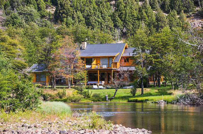 Hotel on the Seven Lakes Route